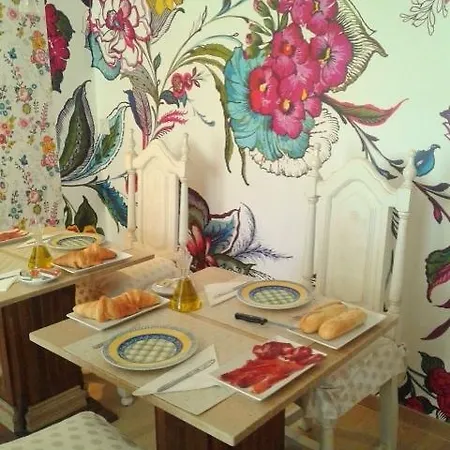 Konukevi Playa De Candás 2*