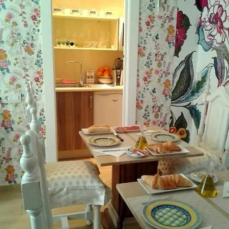 康达普拉亚旅馆 招待所 卢安科