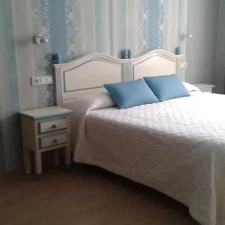 康达普拉亚旅馆 2*