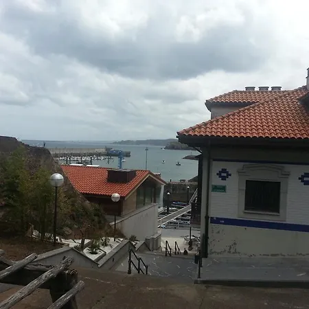 康达普拉亚旅馆 2*